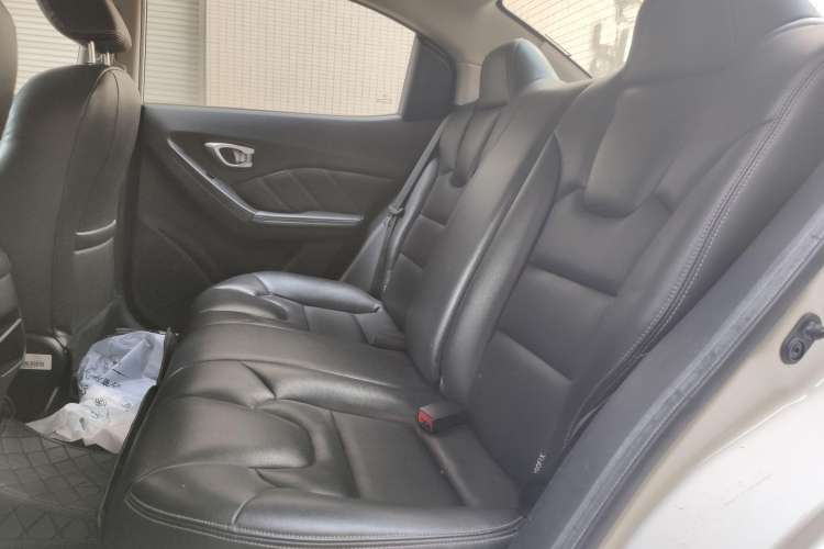 Used GAC Trumpchi GA3S Vision 2014 1.6L Automatic Luxury ESP Version Left Rear Seat