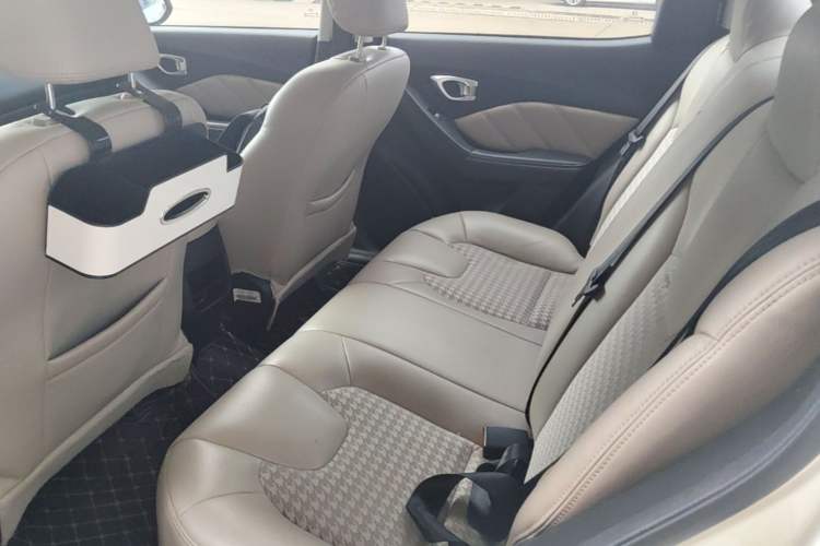 Used GAC Trumpchi GA3S Vision 2014 1.6L Automatic Elite ESP Version Left Rear Seat