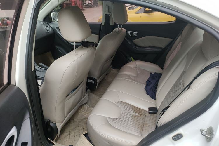 Used GAC Trumpchi GA3S Vision 2014 1.6L Automatic Elite ESP Version Left Rear Seat