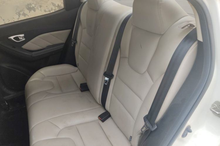 Used GAC Trumpchi GA3S Vision 2014 1.6L Automatic Luxury ESP Version Left Rear Seat