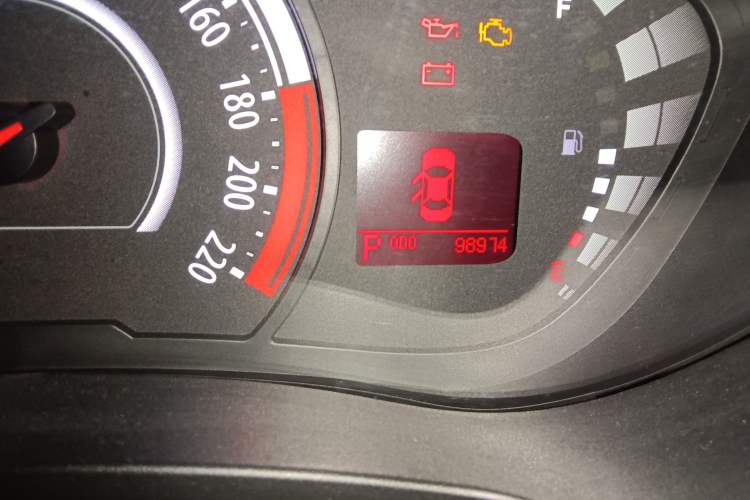 Used GAC Trumpchi GA3S Vision 2014 1.6L Automatic Luxury ESP Version Odometer Close Up