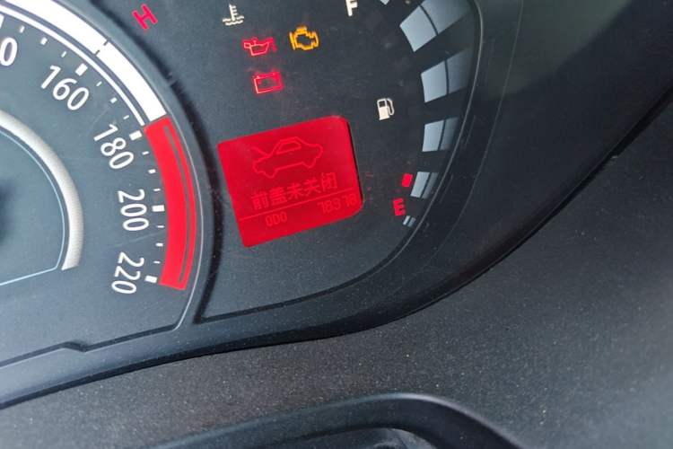 Used GAC Trumpchi GA3S Vision 2014 1.6L Manual Luxury ESP Version Odometer Close Up