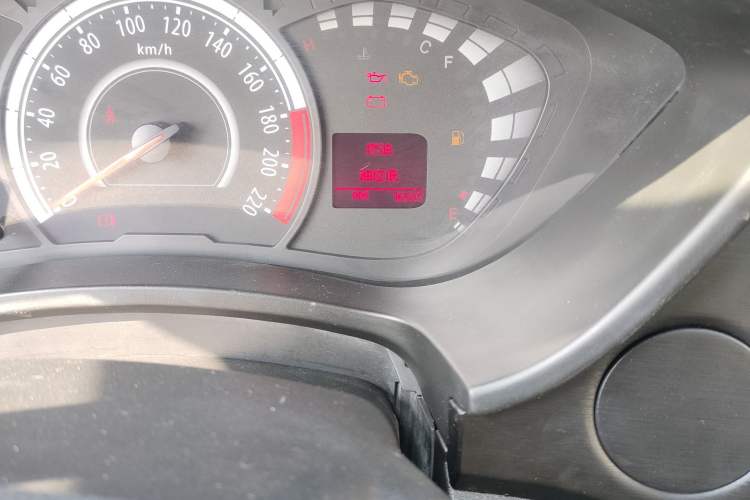 Used GAC Trumpchi GA3S Vision 2014 1.6L Manual Luxury ESP Version Odometer Close Up