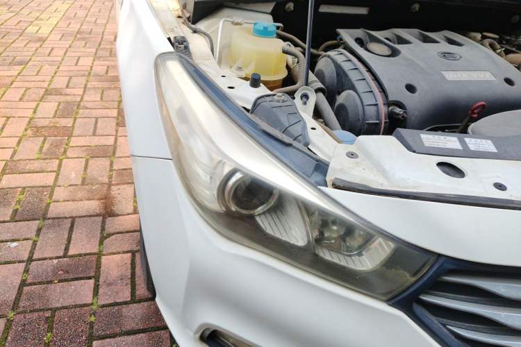 Used GAC Trumpchi GA3S Vision 2014 1.6L Automatic Luxury ESP Version Right Front Headlight