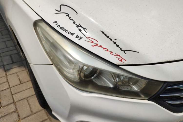 Used GAC Trumpchi GA3S Vision 2014 1.6L Manual Luxury ESP Version Right Front Headlight