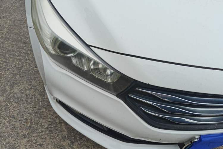 Used GAC Trumpchi GA3S Vision 2014 1.6L Automatic Luxury ESP Version Right Front Headlight