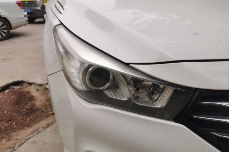 Used GAC Trumpchi GA3S Vision 2014 1.6L Manual Elite Edition Right Front Headlight