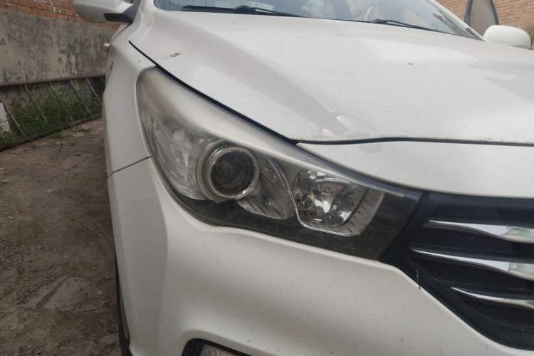 Used GAC Trumpchi GA3S Vision 2014 1.6L Automatic Luxury ESP Version Right Front Headlight