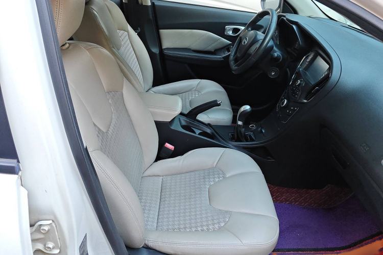 Used GAC Trumpchi GA3S Vision 2014 1.6L Manual Elite ESP Version Right Front Seat