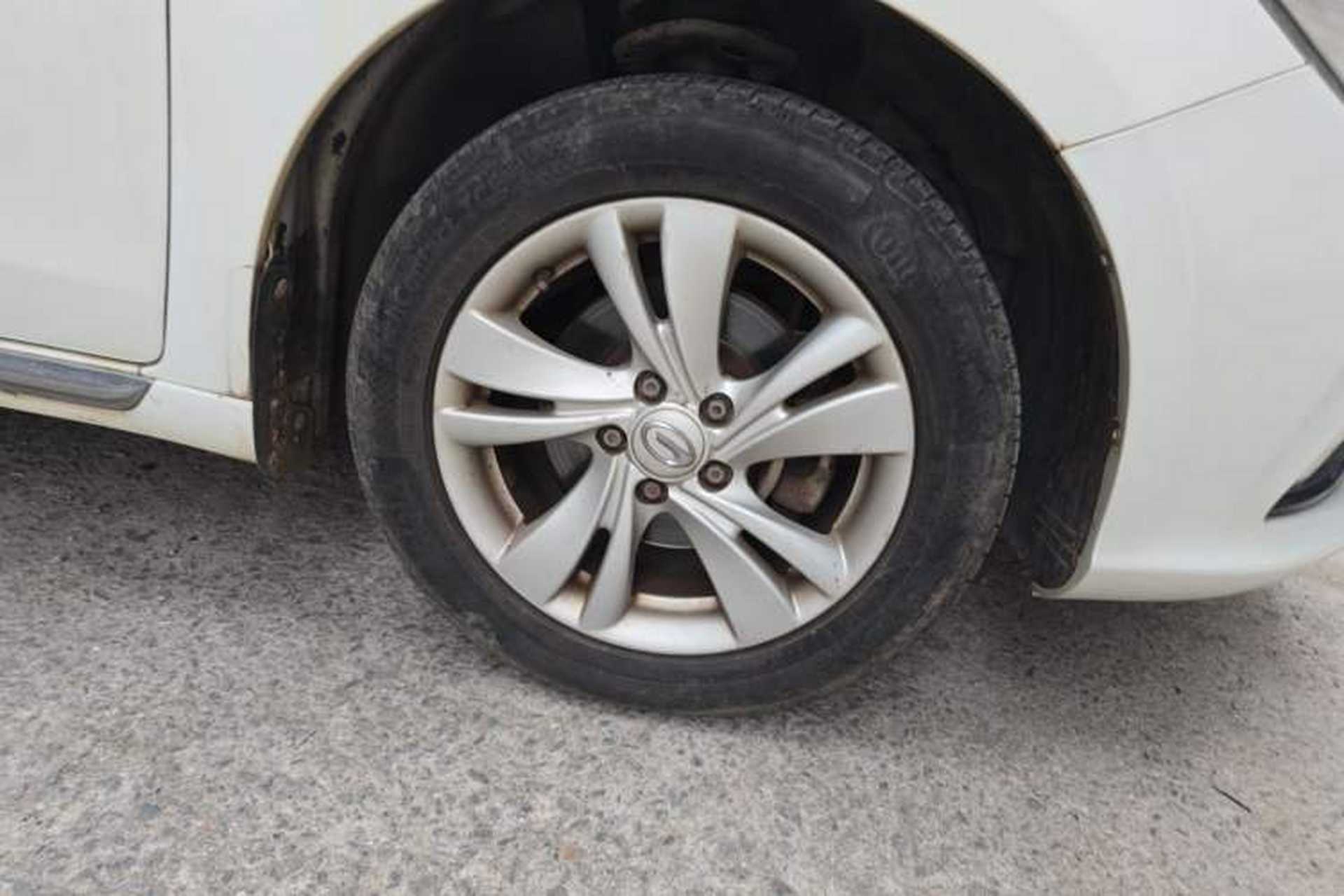 Used GAC Trumpchi GA3S Vision 2014 1.6L Automatic Luxury ESP Version Right Front Wheel Hub