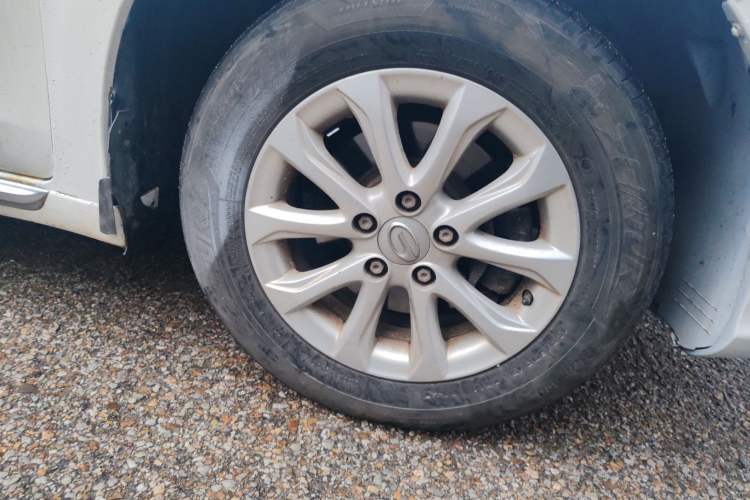 Used GAC Trumpchi GA3S Vision 2014 1.6L Manual Elite Edition Right Front Wheel Hub