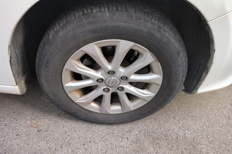 Used GAC Trumpchi GA3S Vision 2014 1.6L Manual Luxury Edition Right Front Wheel Hub