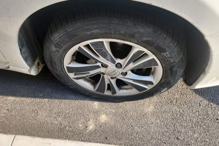 Used GAC Trumpchi GA3S Vision 2014 1.6L Automatic Luxury ESP Version Right Front Wheel Hub