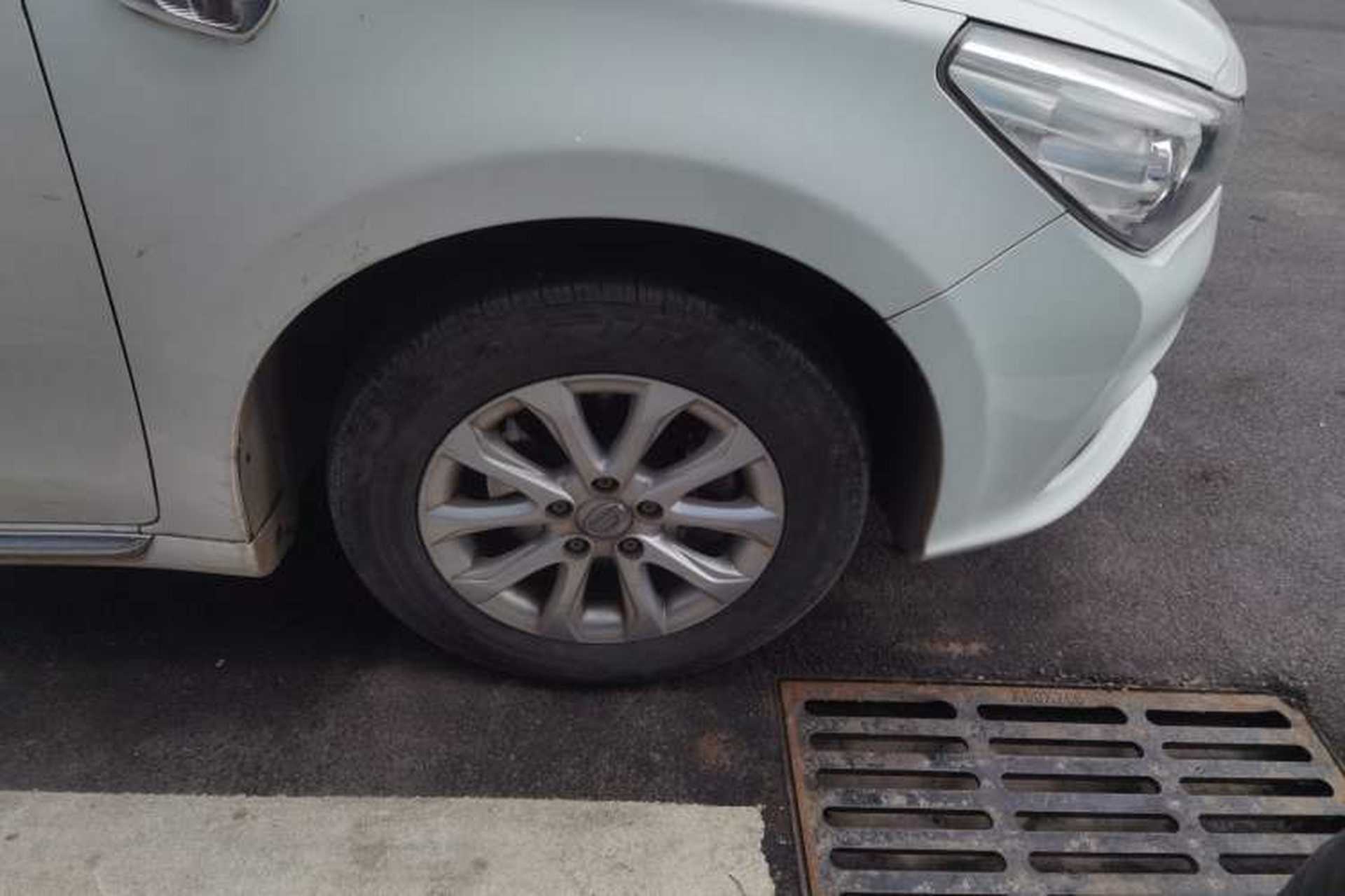 Used GAC Trumpchi GA3S Vision 2014 1.6L Manual Elite Edition Right Front Wheel Hub