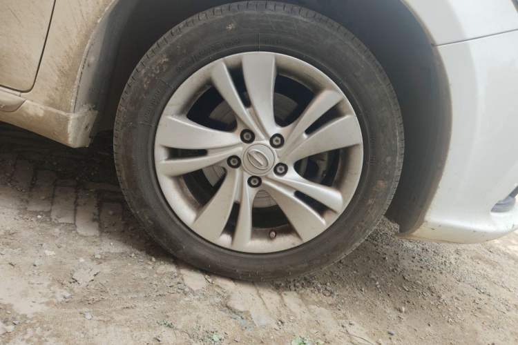 Used GAC Trumpchi GA3S Vision 2014 1.6L Automatic Luxury ESP Version Right Front Wheel Hub