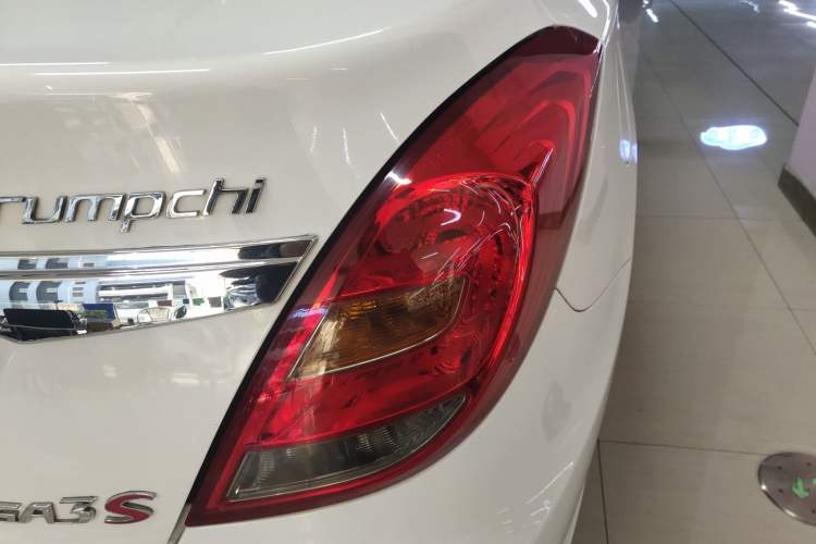 Used GAC Trumpchi GA3S Vision 2014 1.6L Automatic Luxury ESP Version Right Rear Taillight