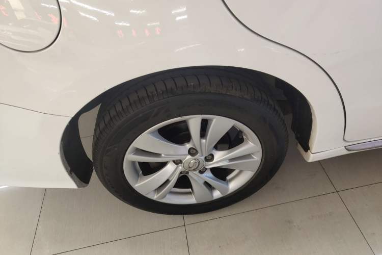 Used GAC Trumpchi GA3S Vision 2014 1.6L Automatic Luxury ESP Version Right Rear Wheel Hub