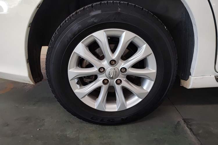 Used GAC Trumpchi GA3S Vision 2014 1.6L Automatic Elite ESP Version Right Rear Wheel Hub