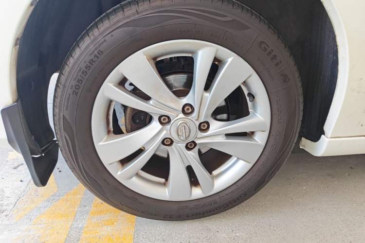 Used GAC Trumpchi GA3S Vision 2014 1.6L Automatic Luxury ESP Version Right Rear Wheel Hub