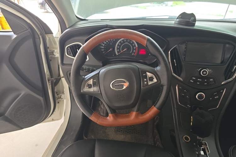 Used GAC Trumpchi GA3S Vision 2014 1.6L Automatic Luxury ESP Version Steering Wheel