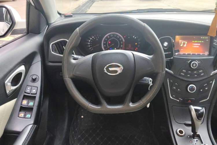 Used GAC Trumpchi GA3S Vision 2014 1.6L Automatic Elite ESP Version Steering Wheel