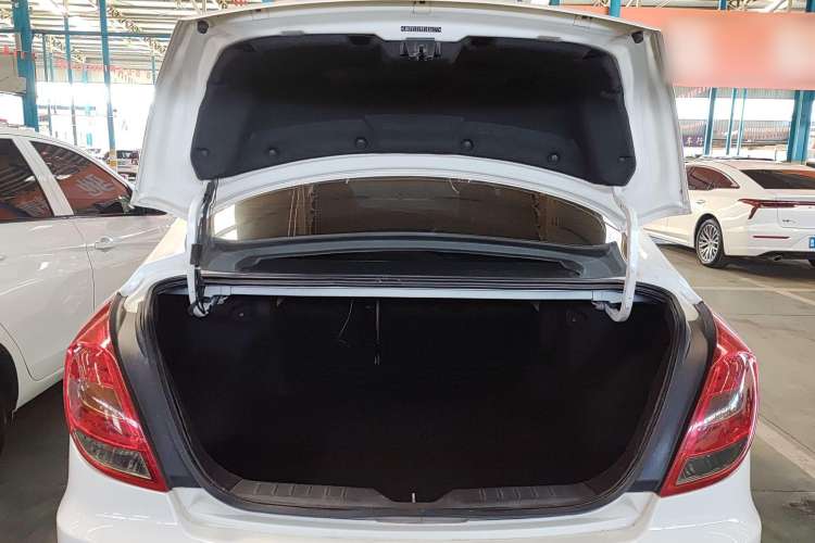 Used GAC Trumpchi GA3S Vision 2014 1.6L Automatic Elite ESP Version Trunk