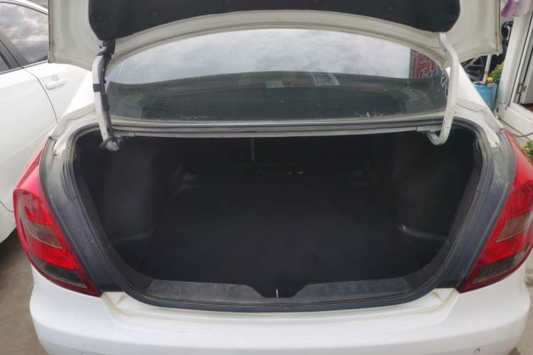 Used GAC Trumpchi GA3S Vision 2014 1.6L Manual Elite Edition Trunk