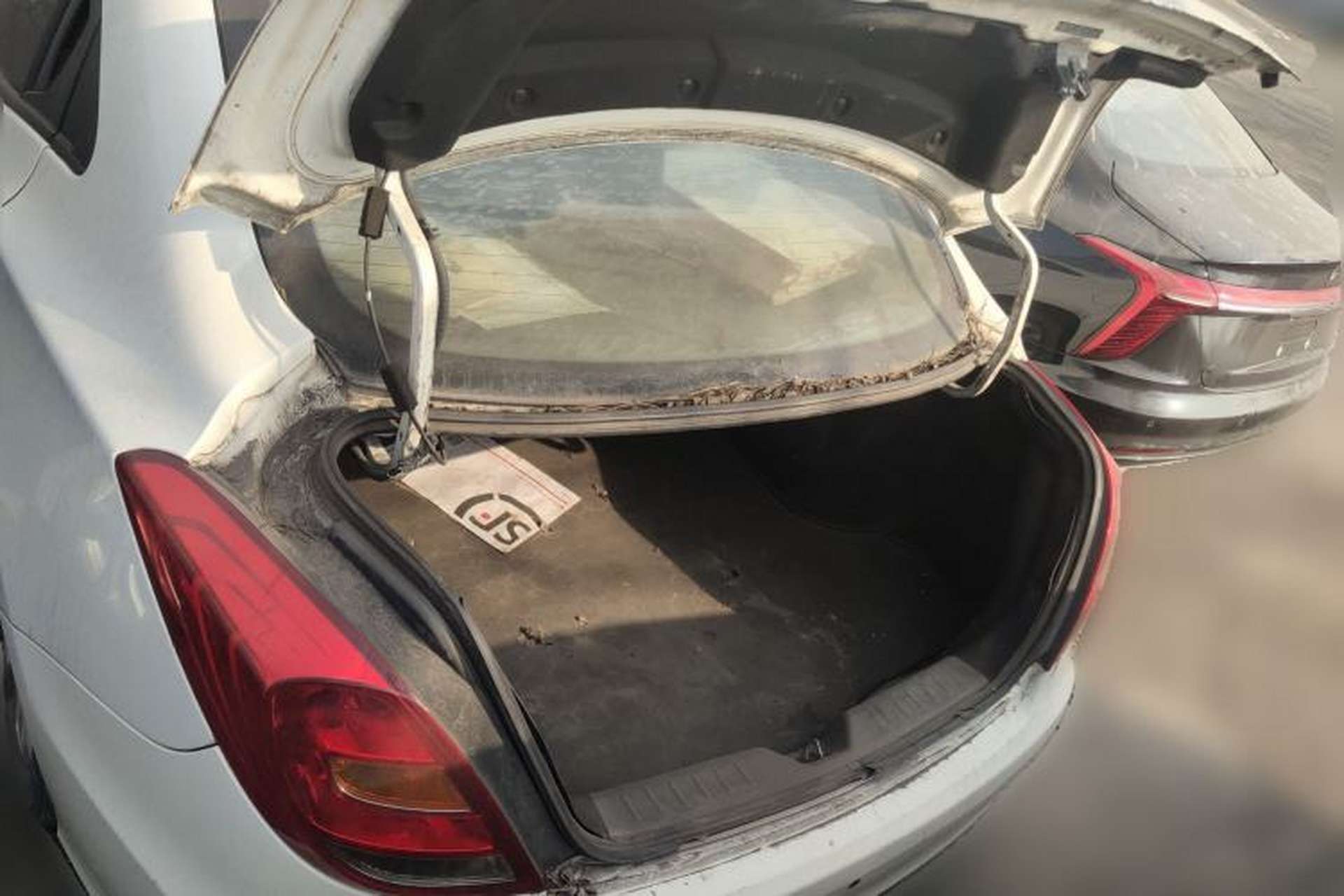 Used GAC Trumpchi GA3S Vision 2014 1.6L Manual Elite Edition Trunk