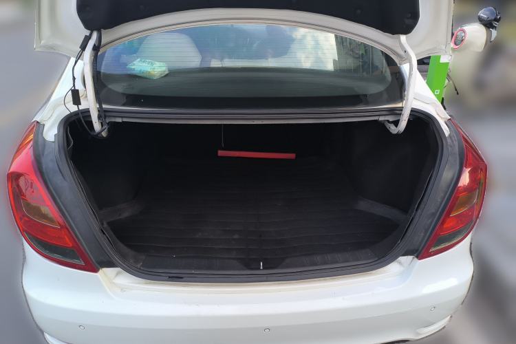 Used GAC Trumpchi GA3S Vision 2014 1.6L Manual Elite Edition Trunk