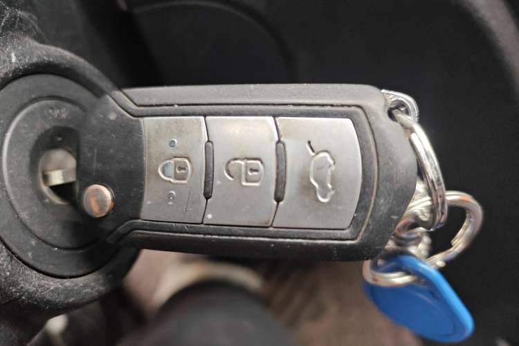 Used GAC Trumpchi GA3S Vision 2014 1.6L Manual Elite Edition Vehicle Key