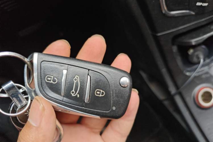 Used GAC Trumpchi GA3S Vision 2014 1.6L Automatic Luxury ESP Version Vehicle Key
