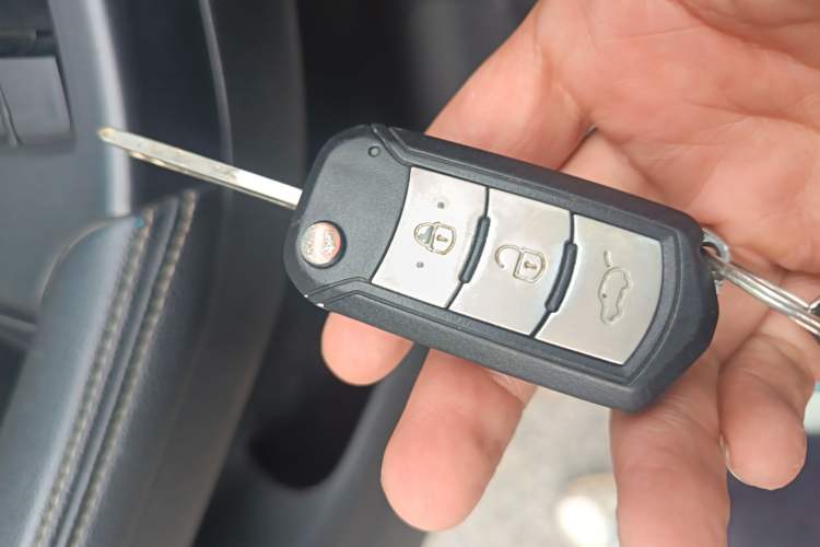 Used GAC Trumpchi GA3S Vision 2014 1.6L Automatic Elite ESP Version Vehicle Key