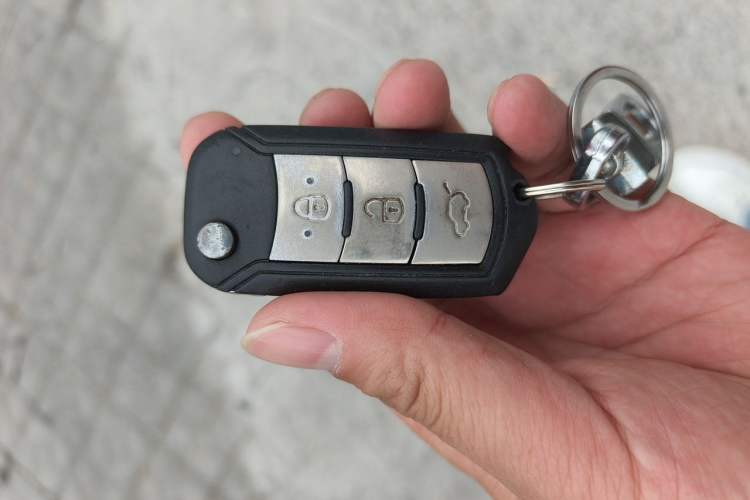 Used GAC Trumpchi GA3S Vision 2014 1.6L Manual Elite Edition Vehicle Key
