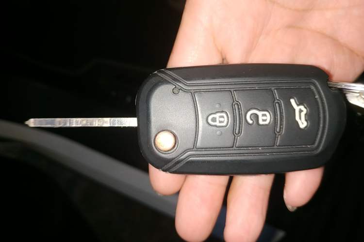 Used GAC Trumpchi GA3S Vision 2014 1.6L Automatic Luxury ESP Version Vehicle Key