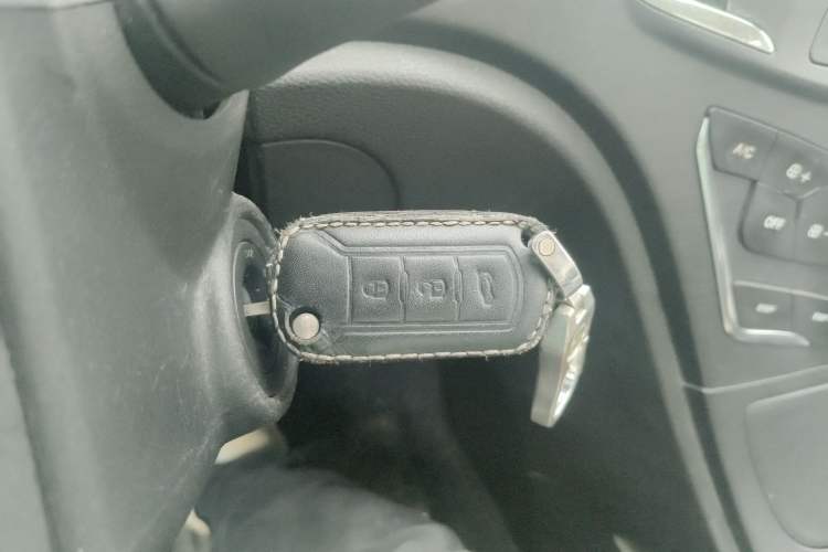 Used GAC Trumpchi GA3S Vision 2014 1.6L Automatic Elite ESP Version Vehicle Key