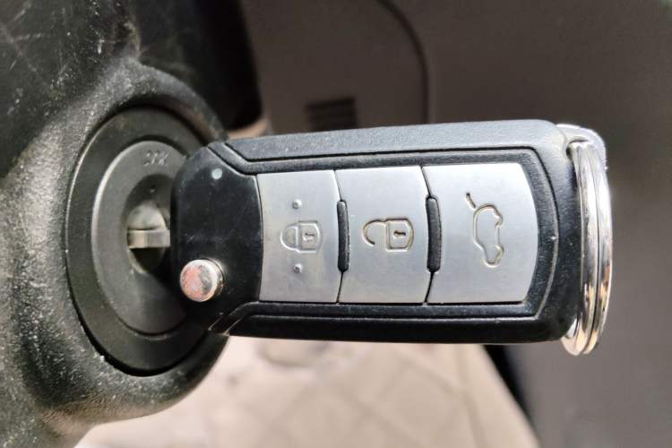 Used GAC Trumpchi GA3S Vision 2014 1.6L Automatic Luxury ESP Version Vehicle Key