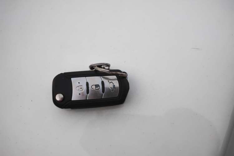 Used GAC Trumpchi GA3S Vision 2014 1.6L Automatic Luxury ESP Version Vehicle Key