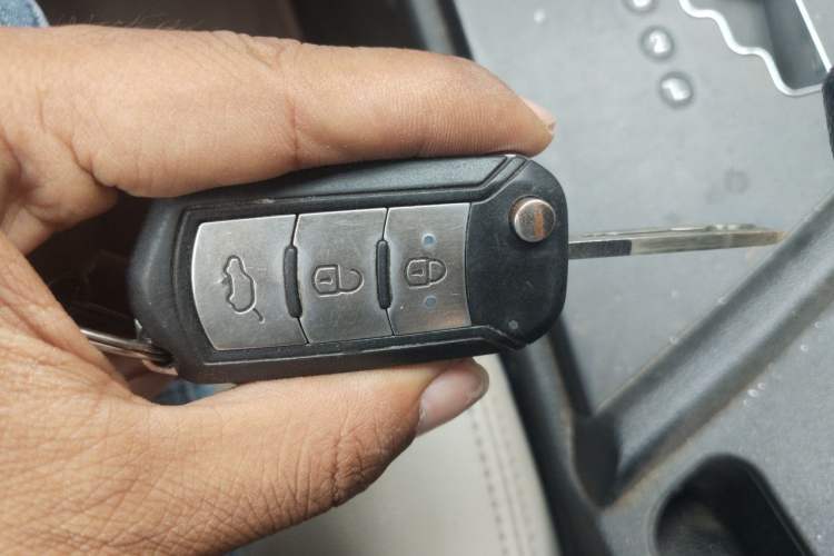 Used GAC Trumpchi GA3S Vision 2014 1.6L Automatic Luxury ESP Version Vehicle Key
