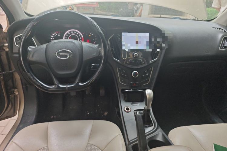 Used GAC Trumpchi GA3S Vision 2014 1.6L Manual Elite Edition Center Console