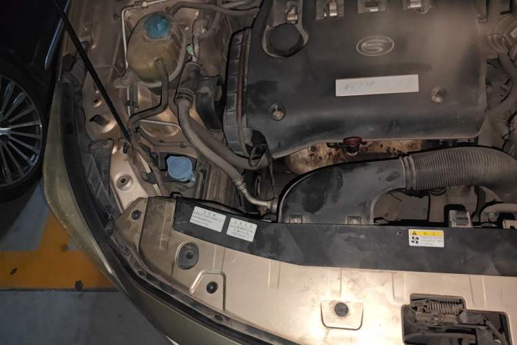 Used GAC Trumpchi GA3S Vision 2014 1.6L Automatic Elite ESP Version Engine Bay Right