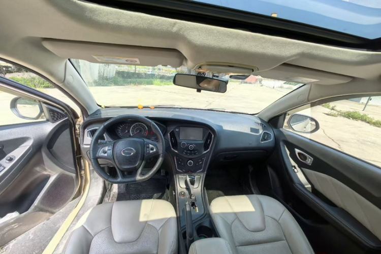 Used GAC Trumpchi GA3S Vision 2014 1.6L Automatic Luxury ESP Version Interior 2