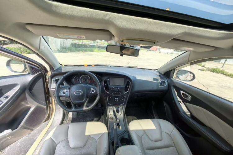 Used GAC Trumpchi GA3S Vision 2014 1.6L Automatic Luxury ESP Version Interior 3
