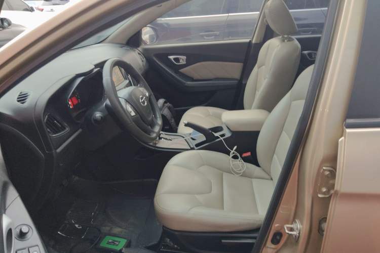 Used GAC Trumpchi GA3S Vision 2014 1.6L Automatic Luxury ESP Version Left Front Seat