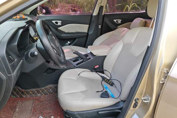 Used GAC Trumpchi GA3S Vision 2014 1.6L Manual Luxury ESP Version Left Front Seat