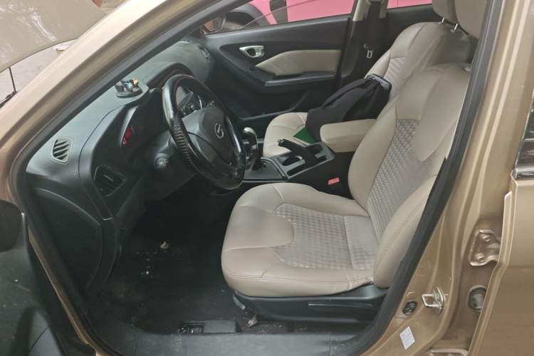 Used GAC Trumpchi GA3S Vision 2014 1.6L Manual Elite Edition Left Front Seat