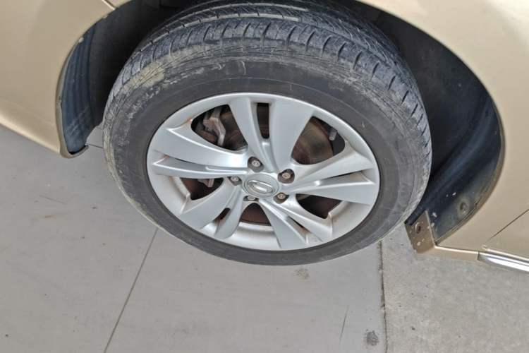 Used GAC Trumpchi GA3S Vision 2014 1.6L Automatic Luxury ESP Version Left Front Wheel Hub