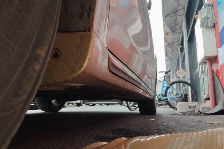 Used GAC Trumpchi GA3S Vision 2014 1.6L Automatic Luxury ESP Version Left Side Sill