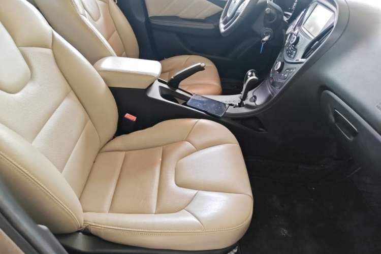Used GAC Trumpchi GA3S Vision 2014 1.6L Automatic Luxury ESP Version Right Front Seat