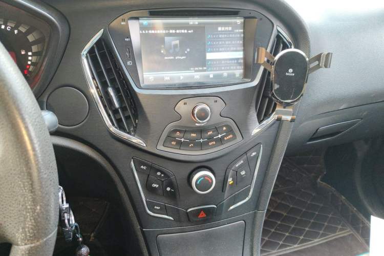 Used GAC Trumpchi GA3S Vision 2016 200T Manual Elite Edition Audio And AC Panel
