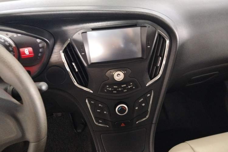 Used GAC Trumpchi GA3S Vision 2016 200T Manual Elite Edition Audio And AC Panel